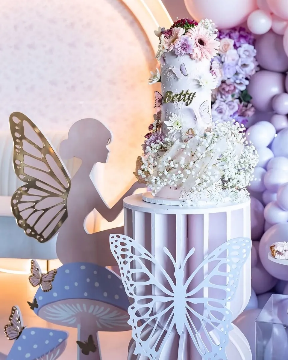 Decorazioni in acrilico per l'allestimento di una festa