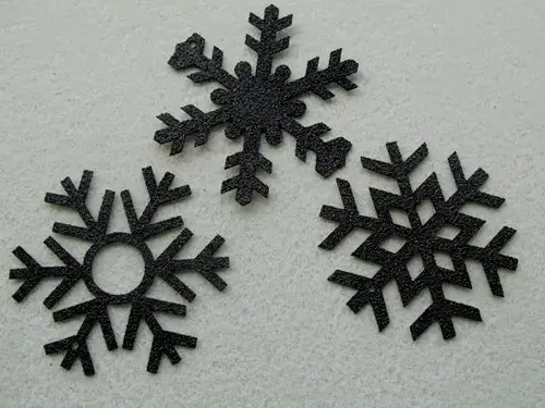 Fiocchi di neve ritagliati nel grip tape